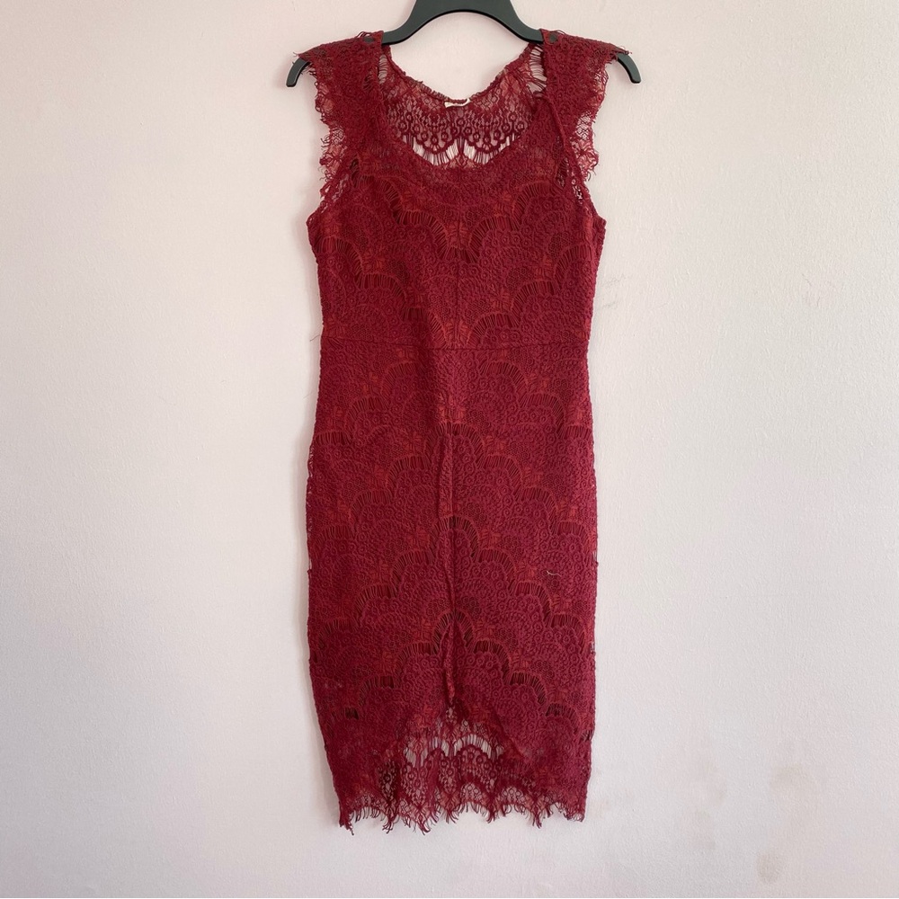 Free People Intimately Red Lace Slip Dress with Lining size small - Picture 3 of 13